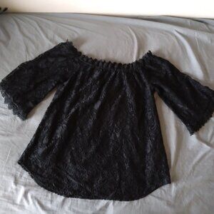 Black mid sleeve top size medium.